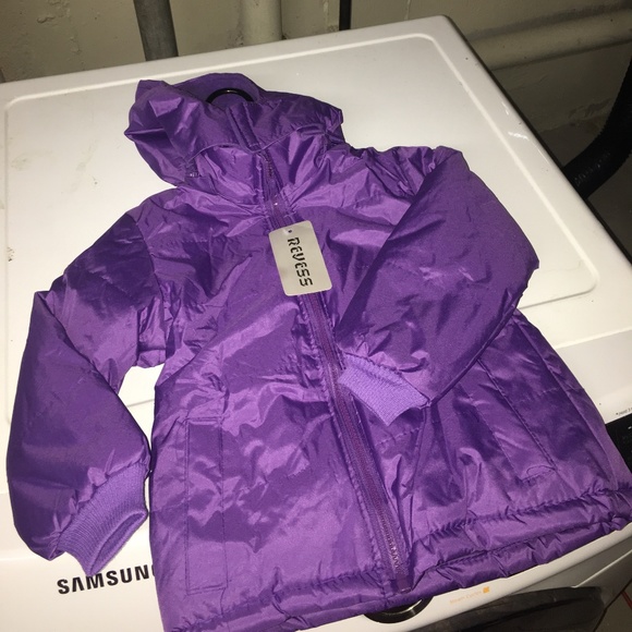 Purple winter coat for small child - Picture 3 of 5